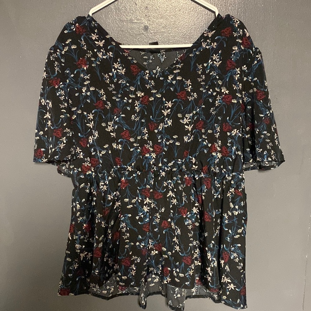 Black blue and red SHEIN blouse babydoll top!